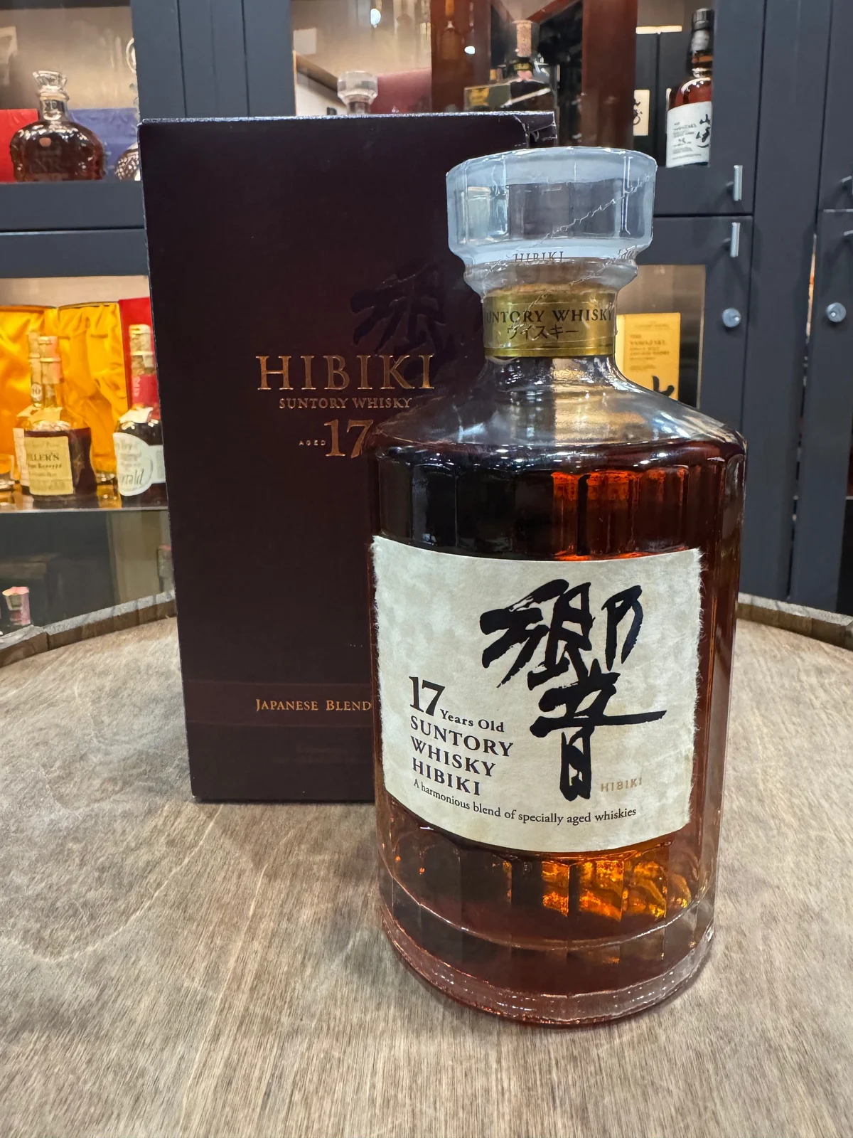 17 Years Old Suntory Whisky Hibiki (Older Label Hibiki 17 Years