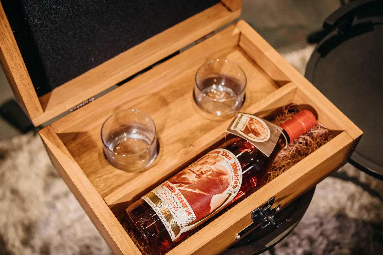 "Boss Lady" Pappy Van Winkle 20 Year Bourbon Handcrafted Gift Box — Van Winkle