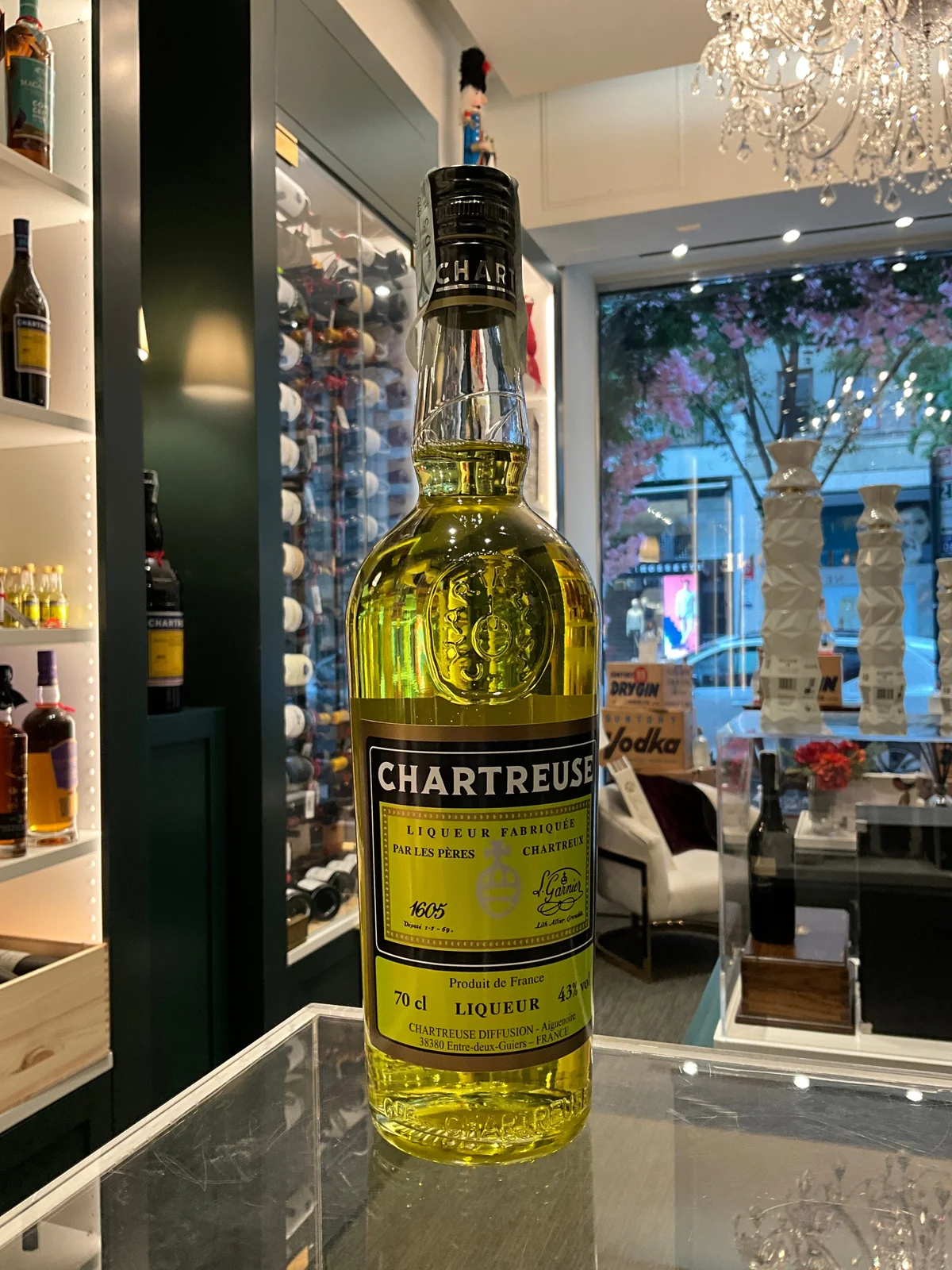 Chartreuse 2024 yellow 700ml 43%abv — Chartreuse