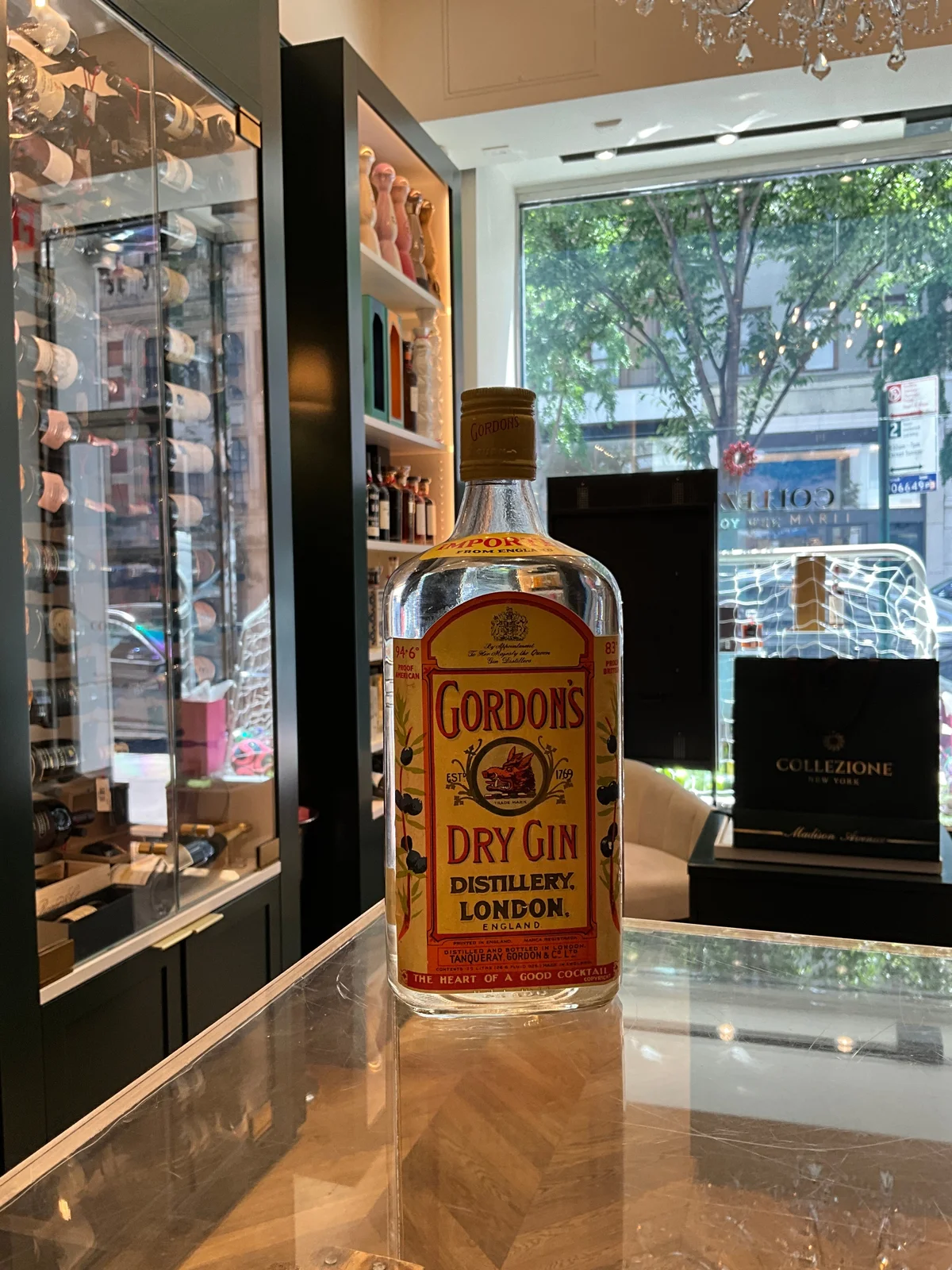 Gordon's Dry Gin 1970s 75cl 40%abv — Gordon's