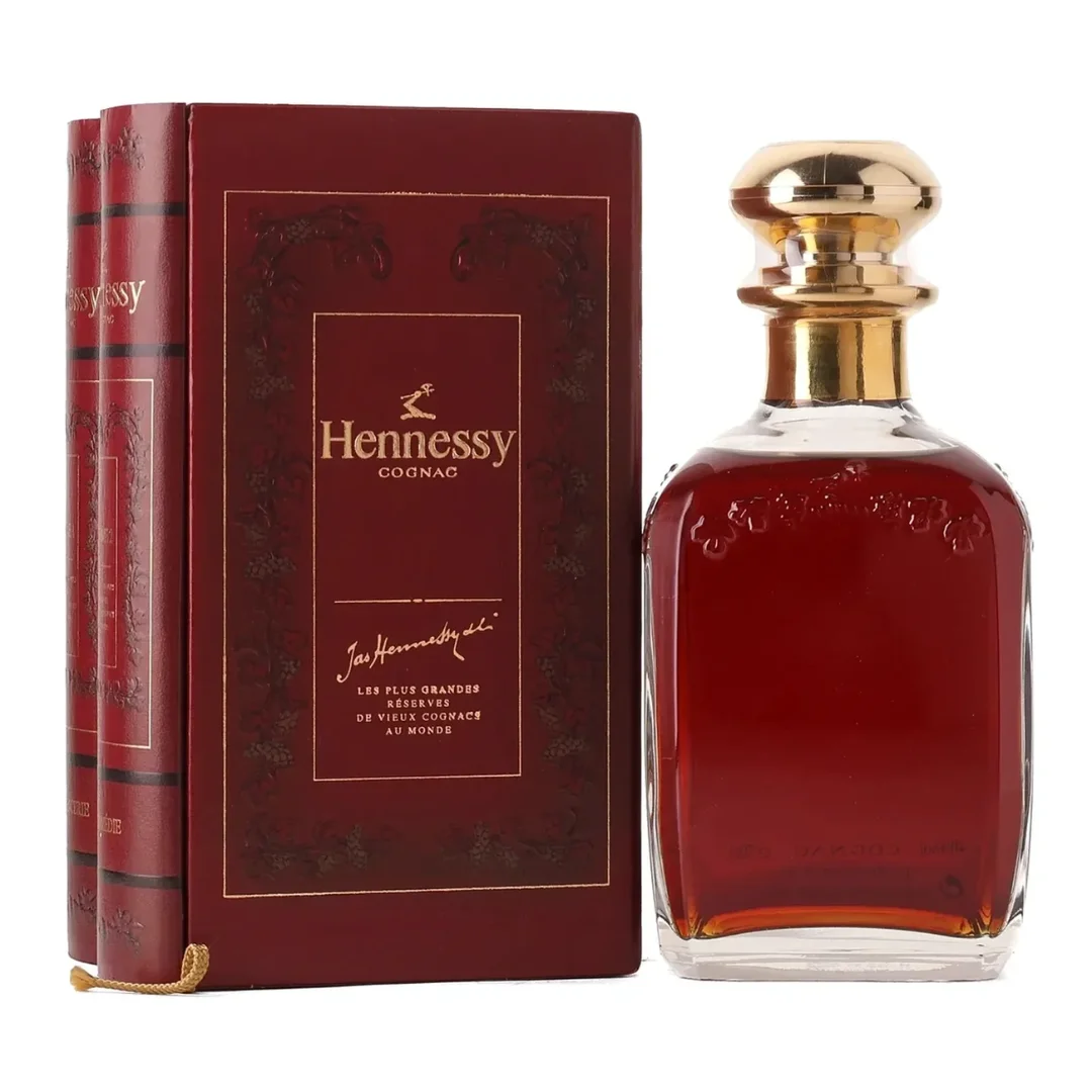 Hennessy Library Tome Cognac 700 mL, Red Book — Hennessy