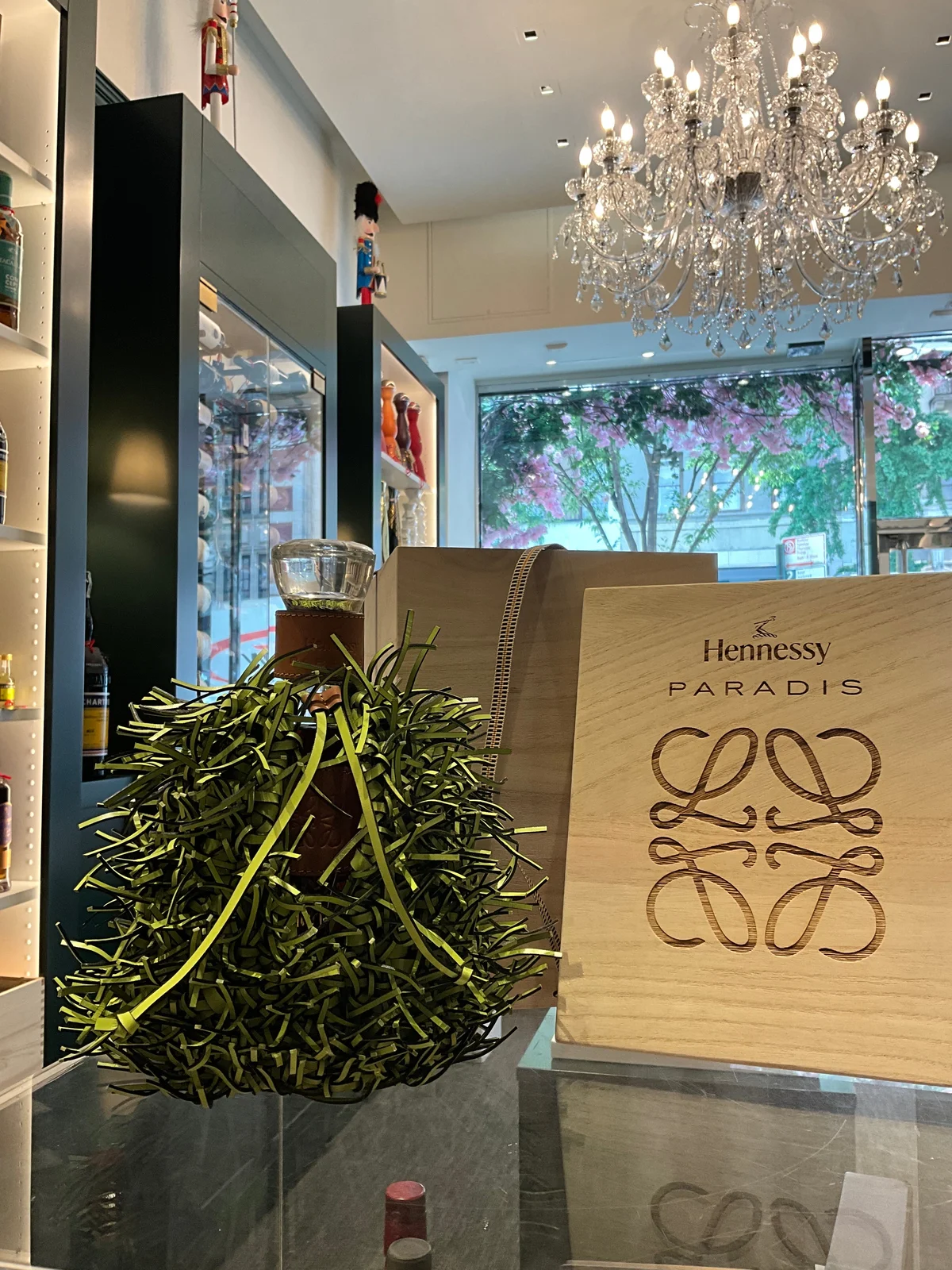 Hennessy Paradis x Loewe Limited Edition 700ml Anice 40%abv — Hennessy