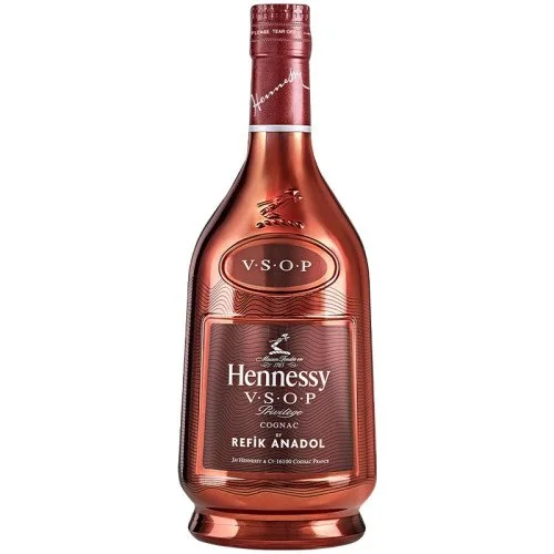 Hennessy VSOP x Refik Anadol Cognac — Hennessy