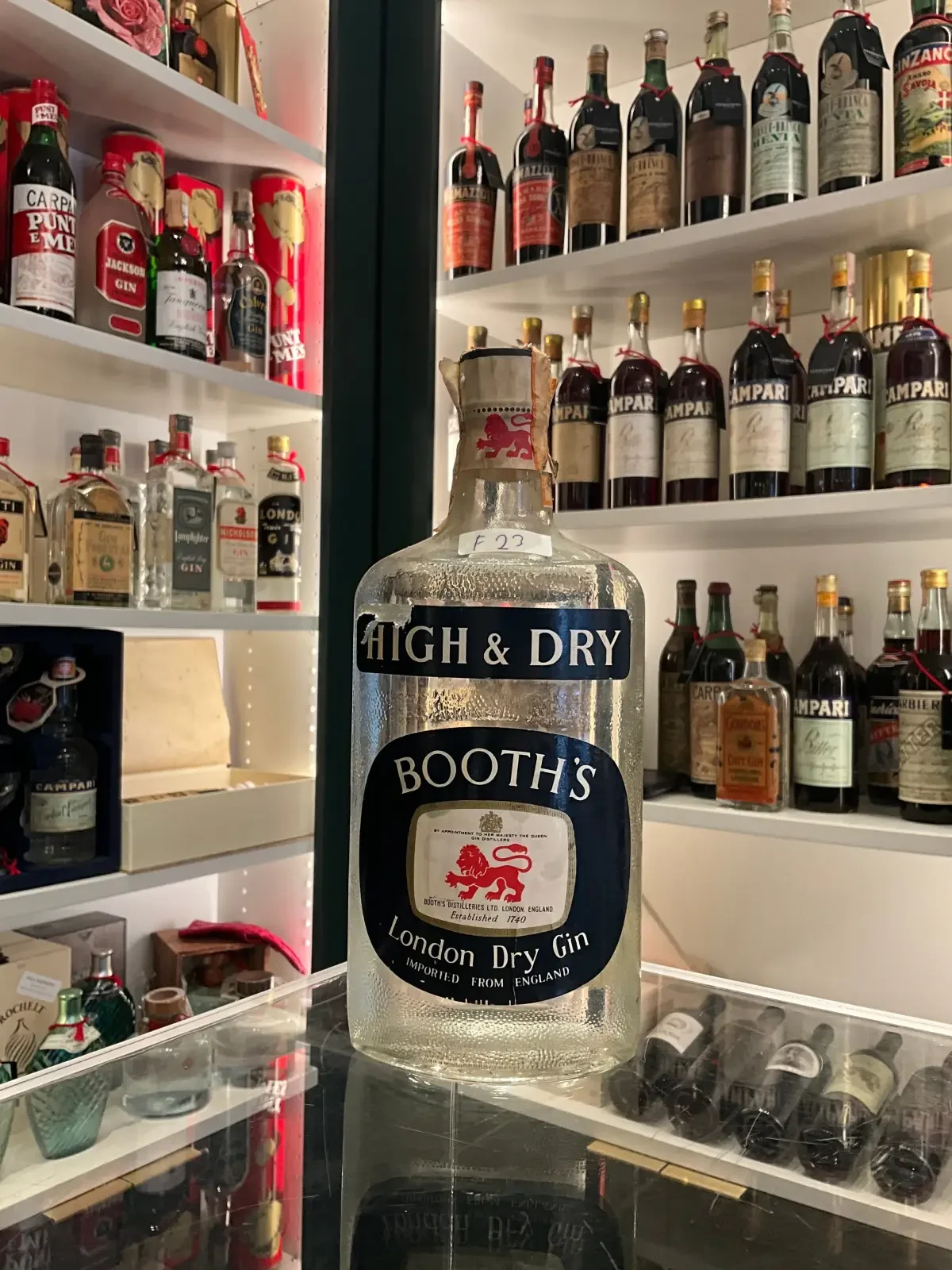 High & Dry Booth's Gin 1960s 75cl 43%abv — High