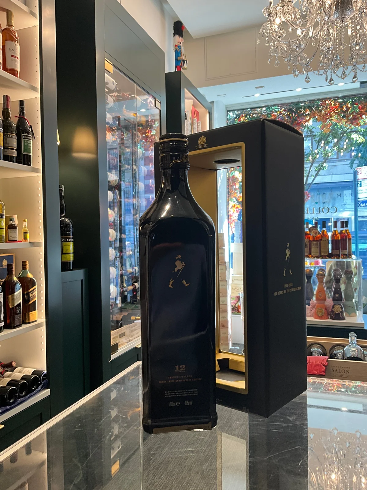 Johnnie Walker 12yo Black Label Anniversary Limited Edition 70cl 40%abv — Johnnie Walker