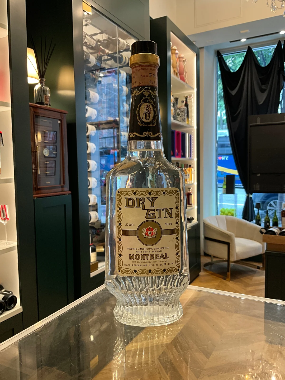 Montreal Dry Gin 1960s 75cl 40%abv — Montreal