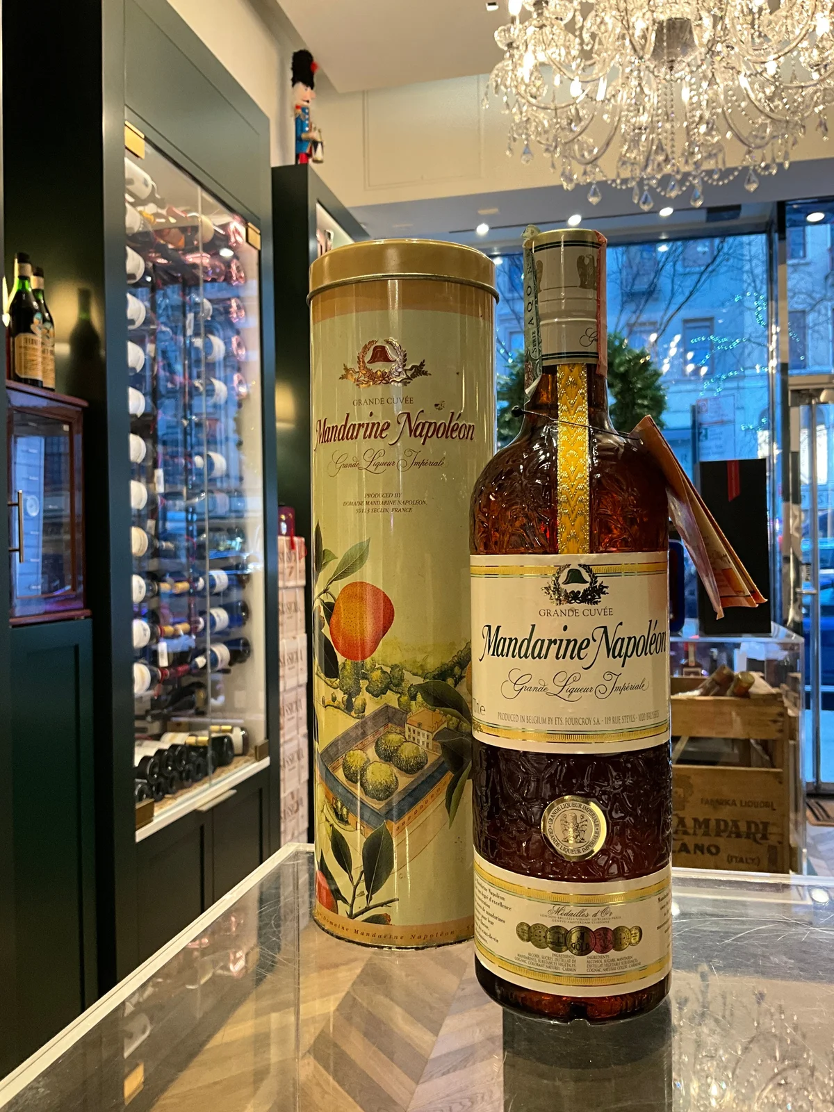 Napoleon Mandarine Gift Box 1990s 70cl 30%abv — Mandarine Napoleon