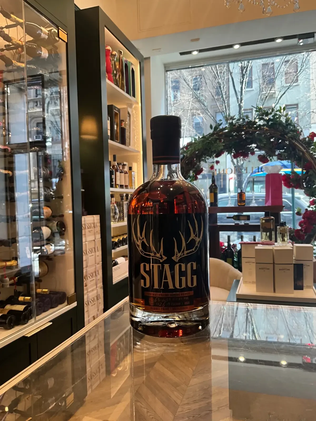 Stagg Kentucky Straight Bourbon Whiskey Batch 25B 126.9Proof 750ml — Stagg