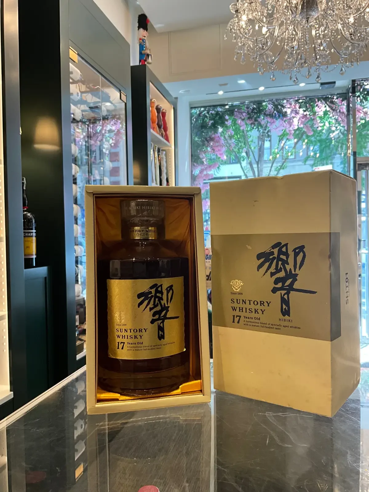 Suntory 17yo Gold Label 750ml 43%abv — Suntory