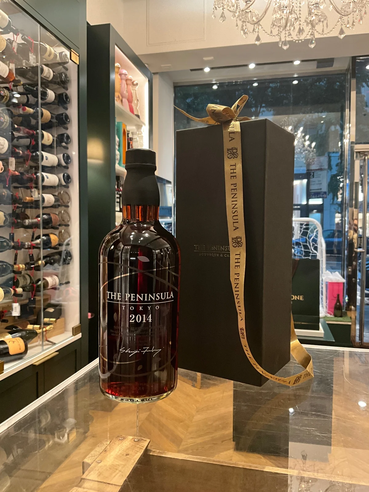 Suntory The Peninsula Tokyo 2014 Limited Edition 700ml 43%abv — Suntory