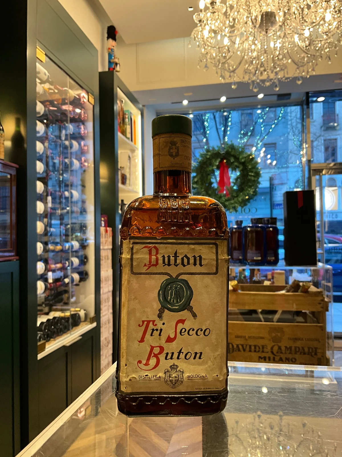 Tri Secco Buton Liqueur 1920s 75cl 42%abv — buton